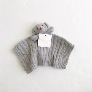 Baby mode NWT cable knit bear toy